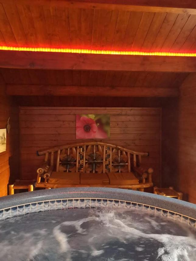 Het Filipijns Slaaphuisje Hooglede Eksteriør bilde